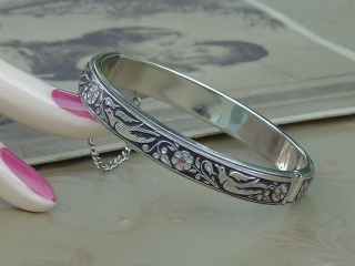 DAMANSCENE - Exquisite Bracelet