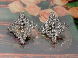 Ornate Cini Earrings