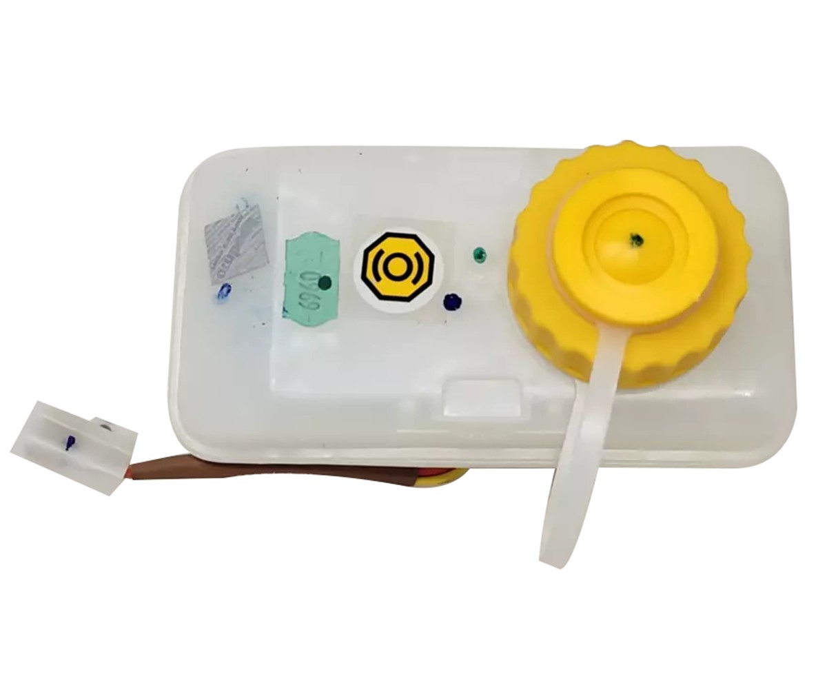 Brake Fluid Reservoir For Mahindra Bolero Maxi Truck Maxx Roxor Thar 0097612