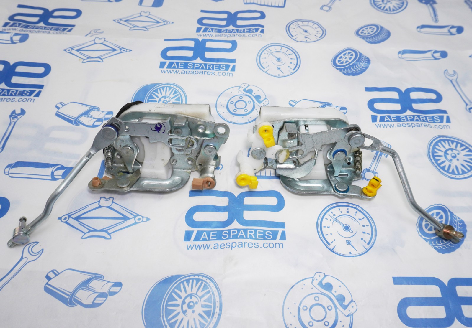 Front RH & LH Door Latch Lock Assembly For Suzuki Samurai SJ413