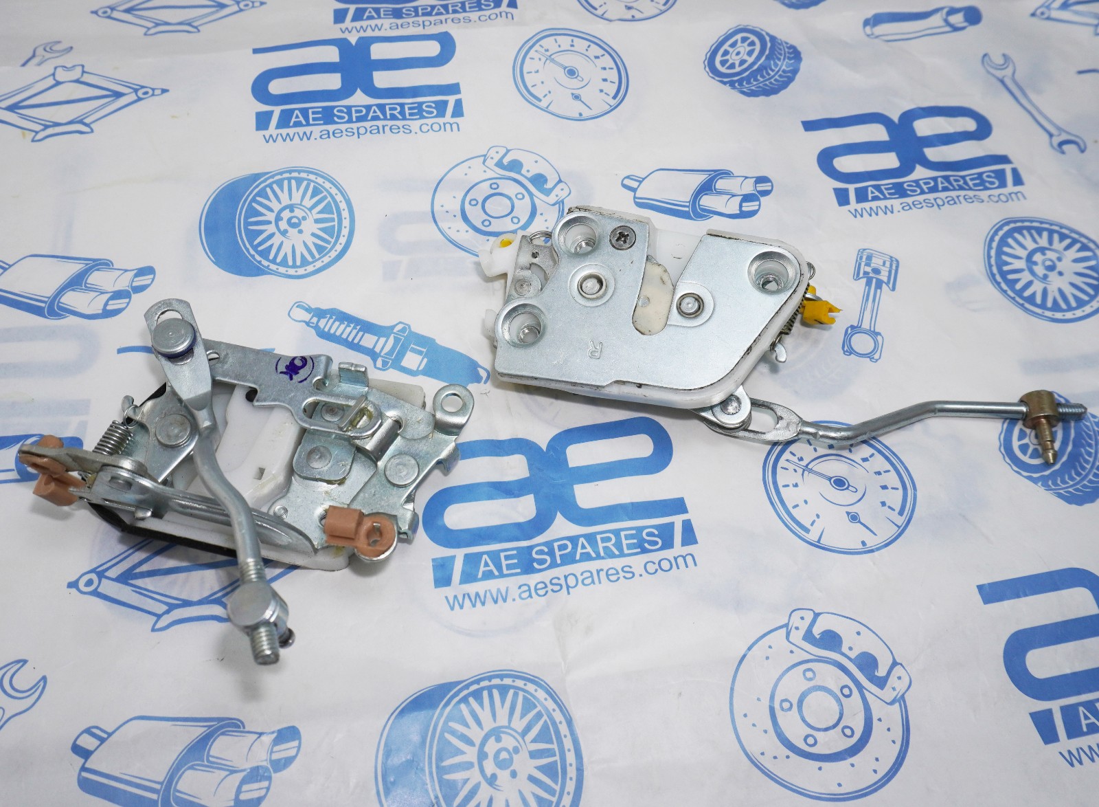 Front RH & LH Door Latch Lock Assembly For Suzuki Samurai SJ413