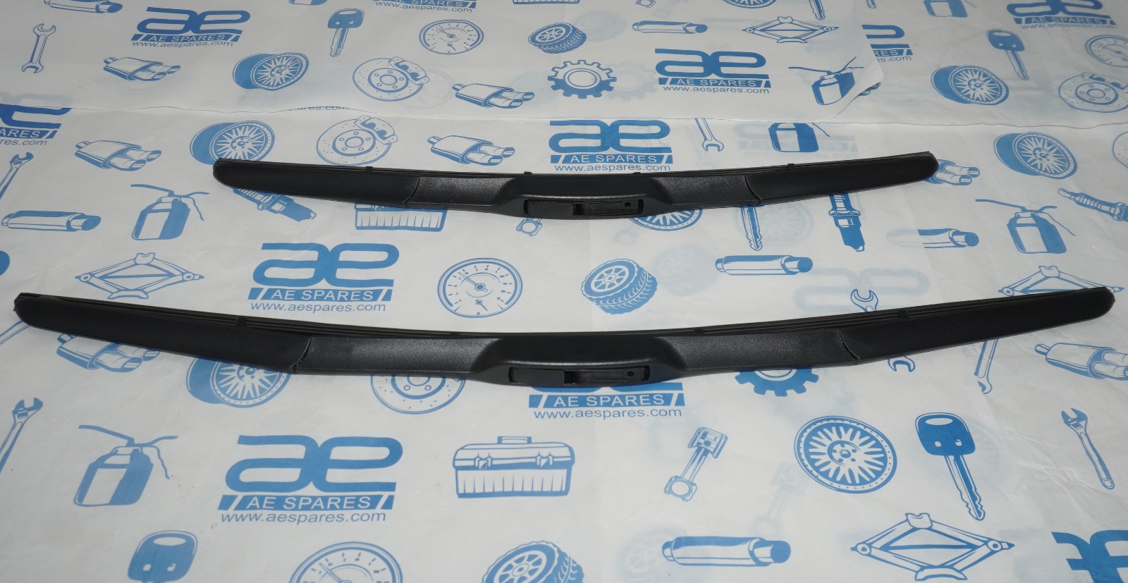 Front Windshield Wiper Blade Pair 23.5"/17.6" For Suzuki SX4
