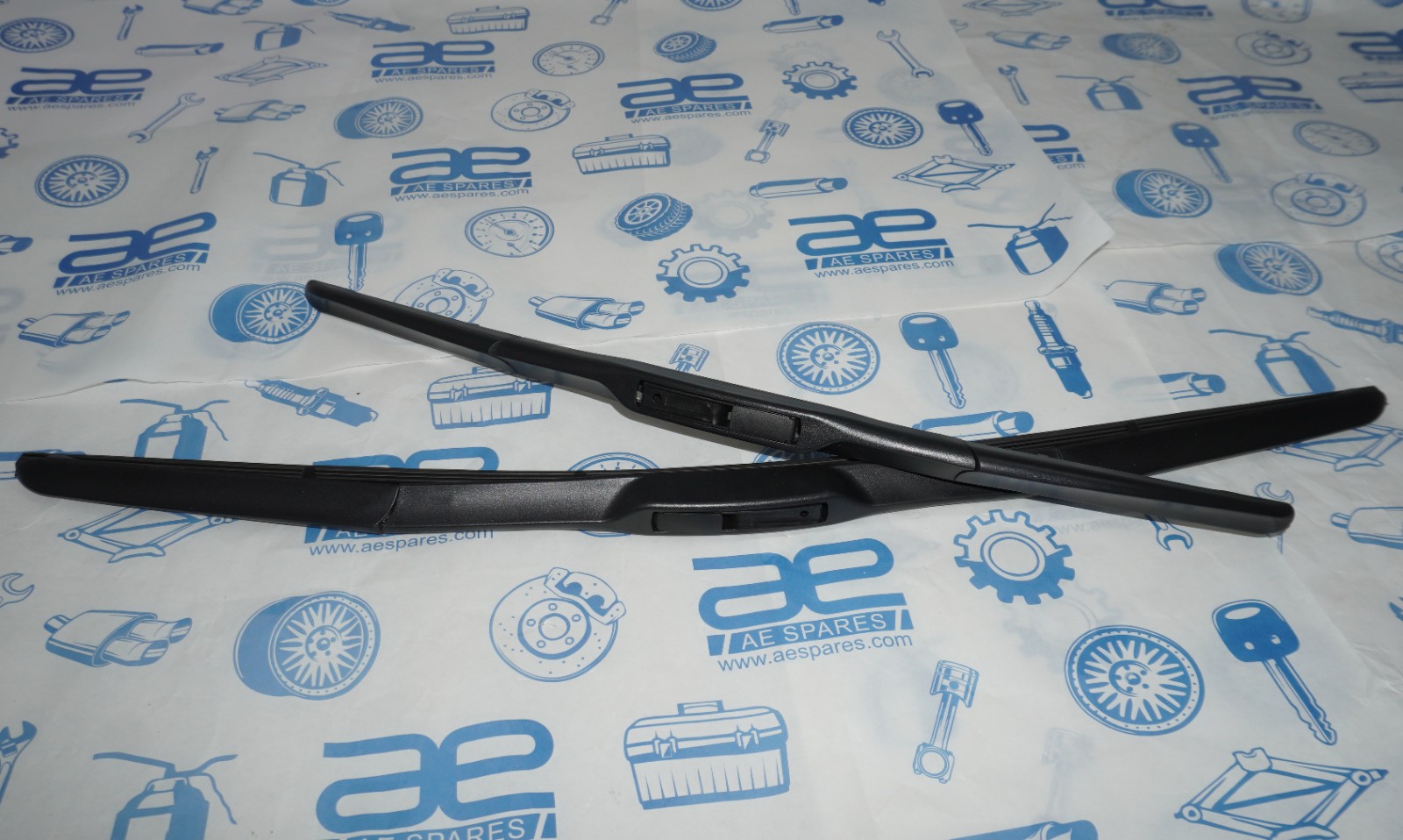 Front Windshield Wiper Blade Pair 23.5"/17.6" For Suzuki SX4