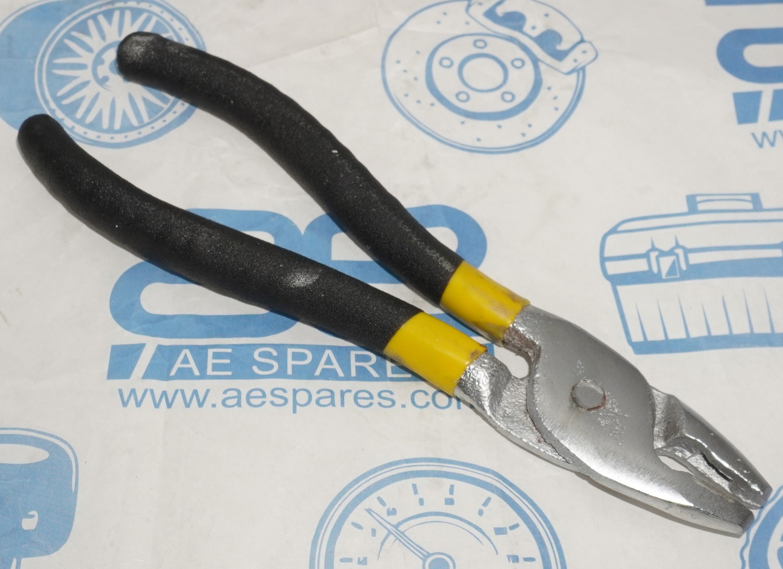 Hog Rings C-Clips / Upholstery Clips Set of 500 With Pliers For Car Seat Fence