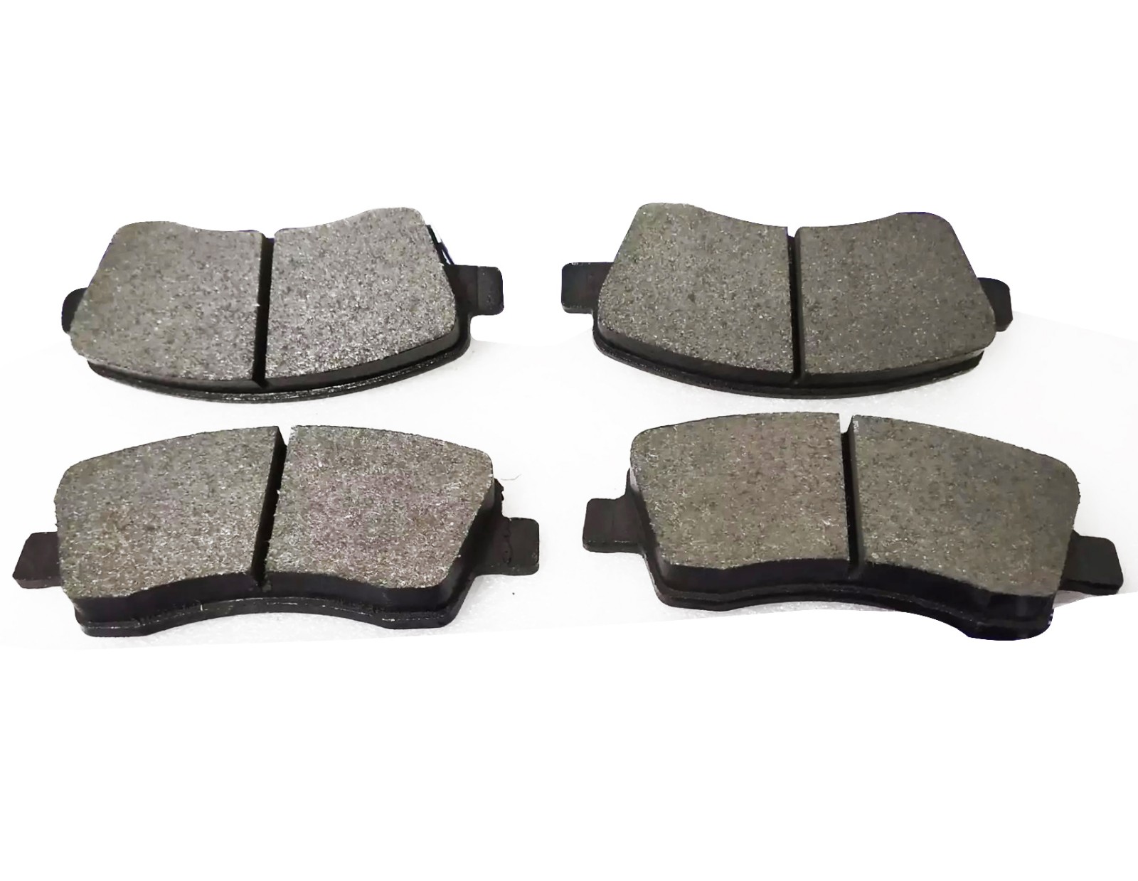 Front Brake Pad Set Fits For Mahindra KUV 100 1.2L 2016-Now F002H24184