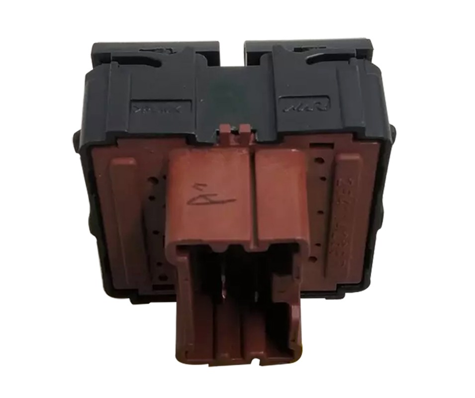 Main Power Window Switch For Nissan Terrano, Renault Duster S21159-000M00