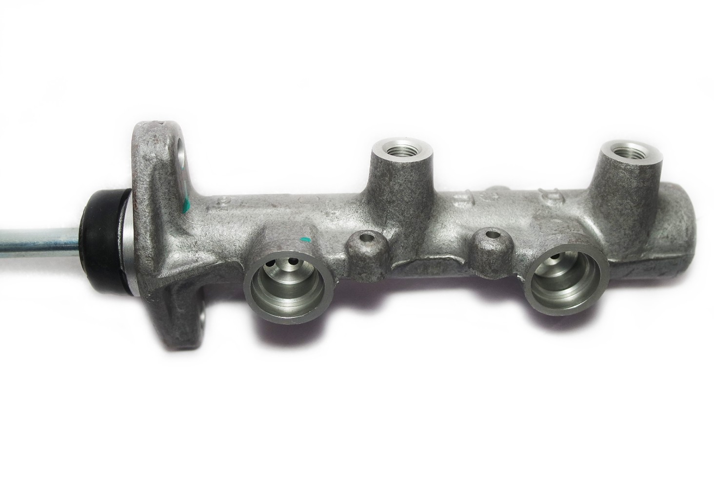 Brake Master Cylinder For Suzuki SJ410 SJ413 Jimny Samurai Sierra 0204713711