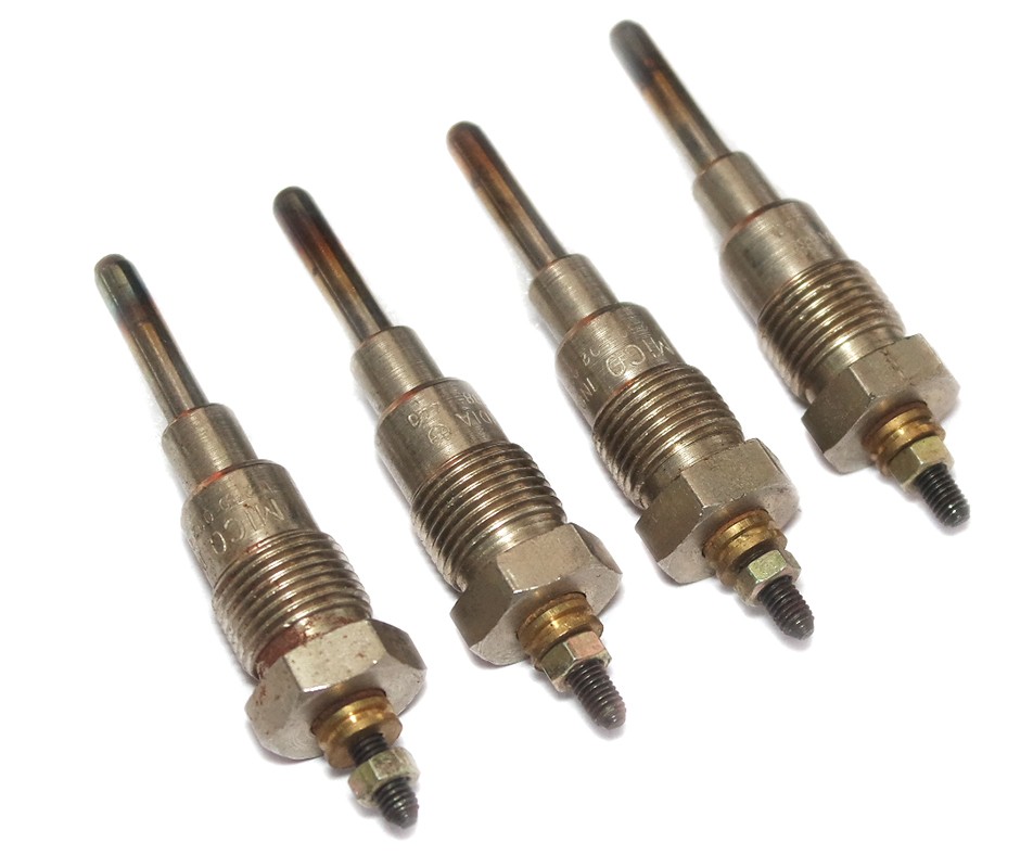 4x Glow Plug For Mahindra CJ340DP CJ540DP CL 340DP Classic Marksman MM540