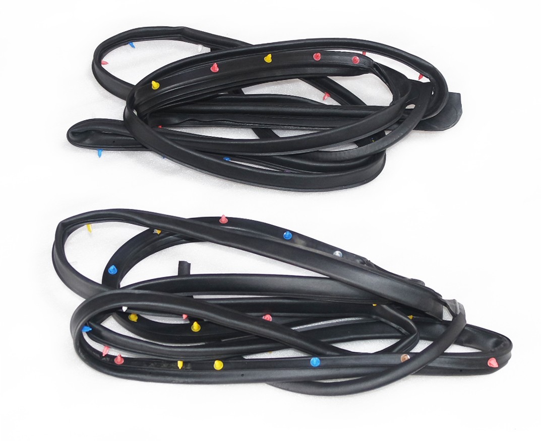 Rear Door Seal Rubber LH & RH For Suzuki Swift