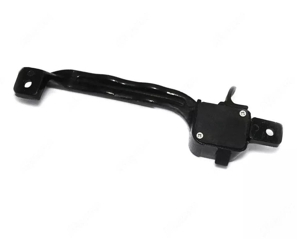 FOR JCB BACKHOE LEFT HAND LATCH HANDLE REAR WINDOW (PART NO. 331/28233)