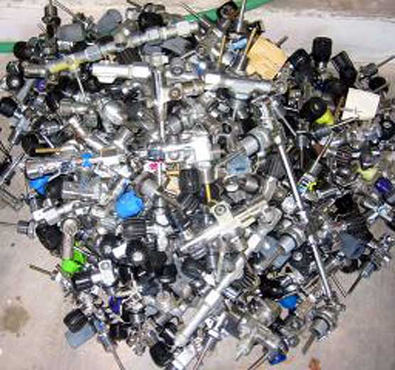 100 K Valve US Divers 3/4 in Thread Scuba Tank 3000 PSI