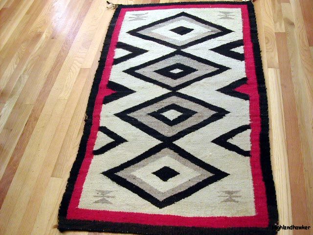 ANTIQUE OLD NATIVE AMERICAN INDIAN NAVAJO RUG WITH TAG