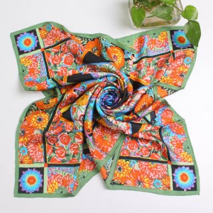 Pure Floral Print Twill Silk Big Square Scarf 34\