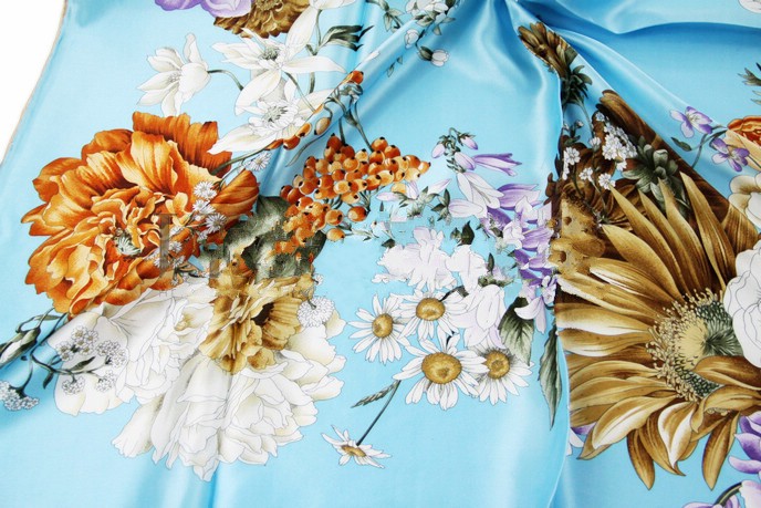 Pure Floral Print Twill Silk Big Square Scarf 34\