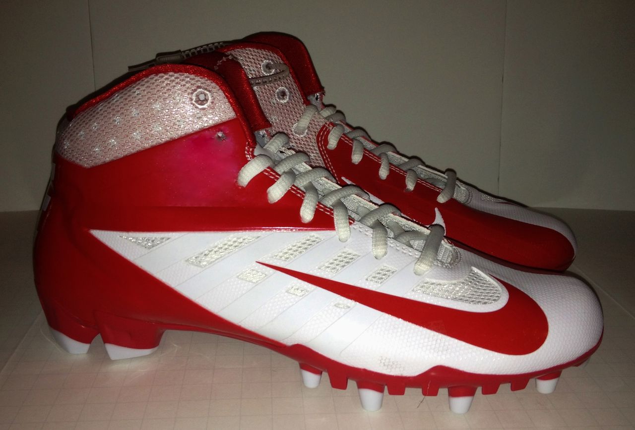 mens red nike football cleats