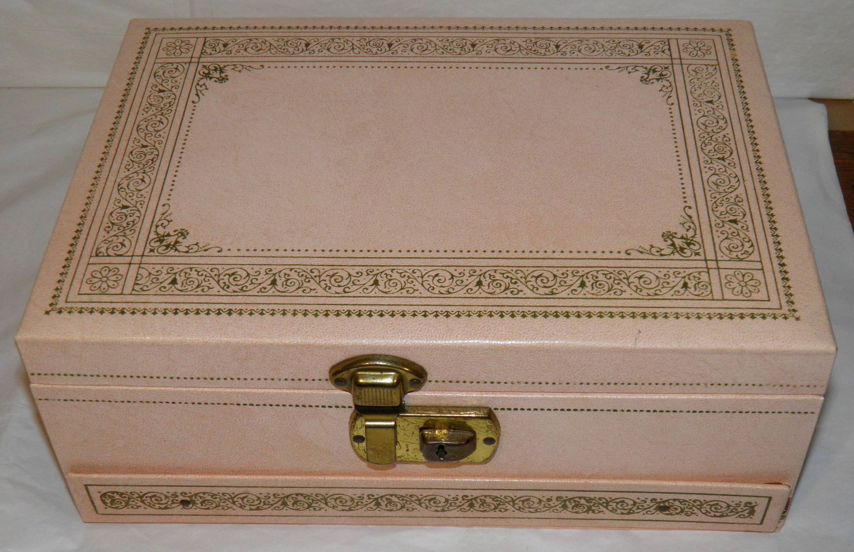 Vintage 1960s MELE PINK Embossed 3 TIER JEWELRY BOX w/ Drawer eBay