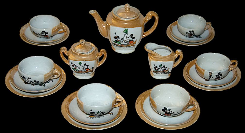 Japan 1930s Mickey Mouse 21 PIece Child's Set