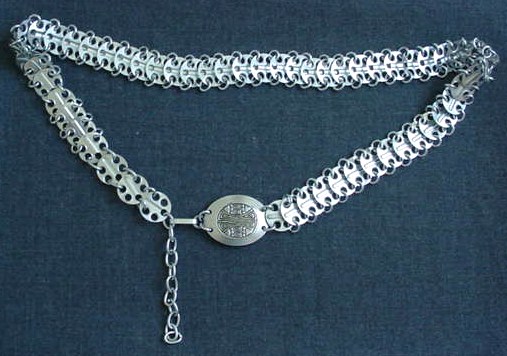VINTAGE 70S ORNATE BUCKLE SILVER TONE METAL DISCS BELT
