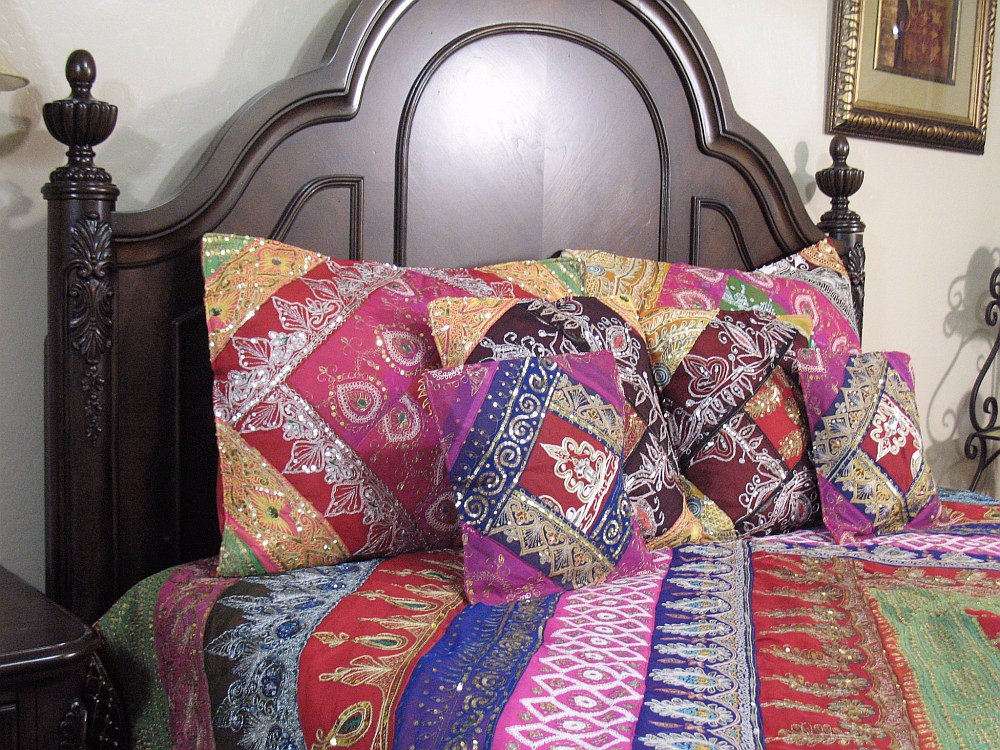 Sari Luxury Decorative Duvet India Inspired Bedding Ensemble 7P