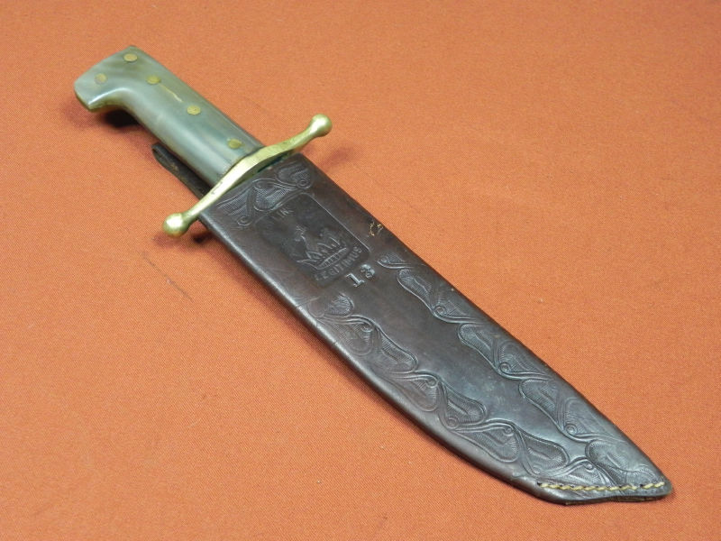 RARE US WW2 COLLINS Legitimus Marine Raiders 18 V 44 Bowie Fighting