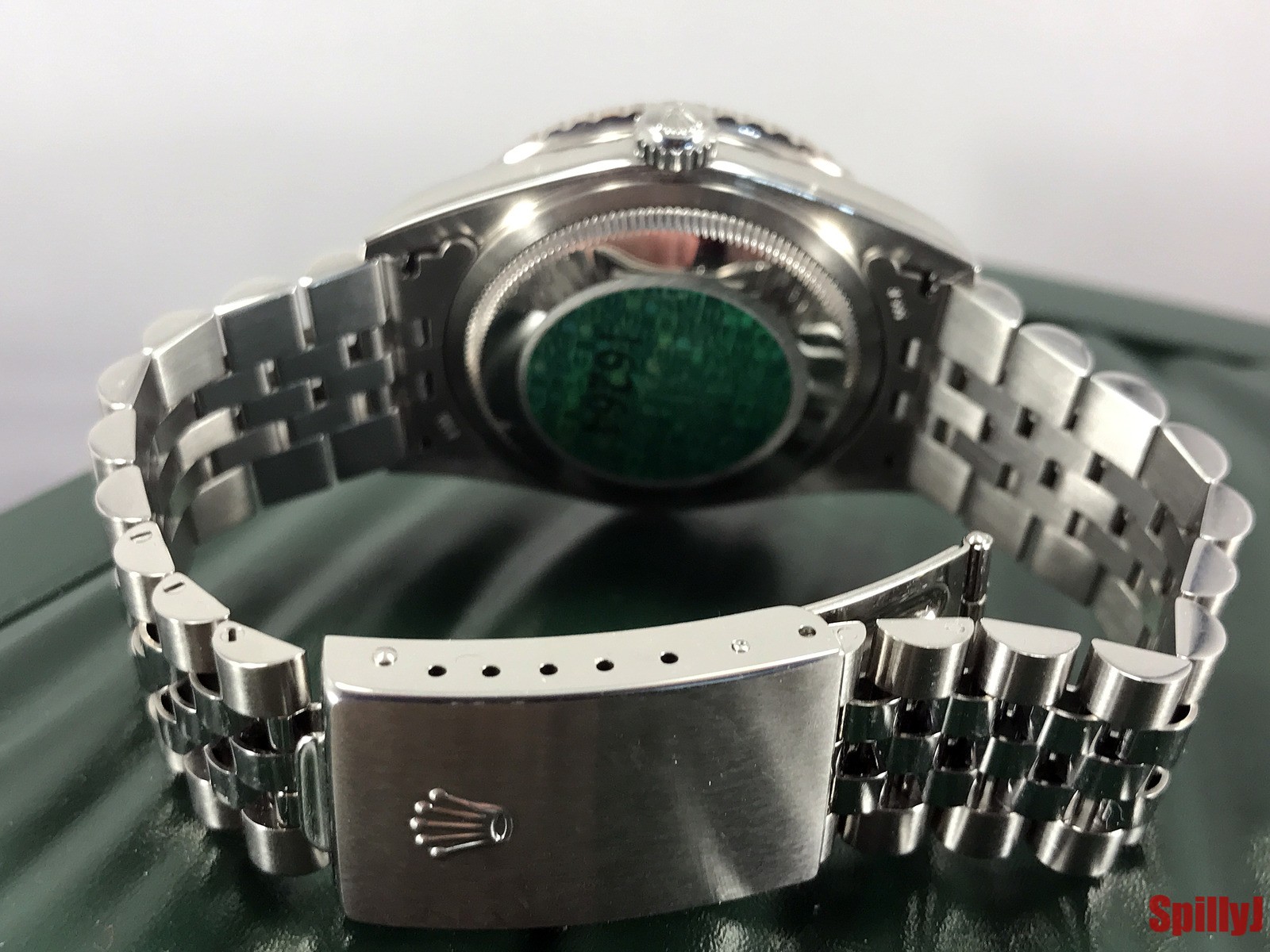 r16264clasp.jpg