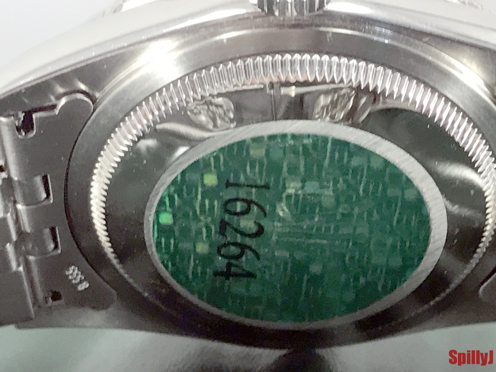 r16264sticker.jpg