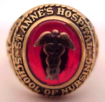 1963 St Annes Hospital School of Nursing Ring 10K Gold