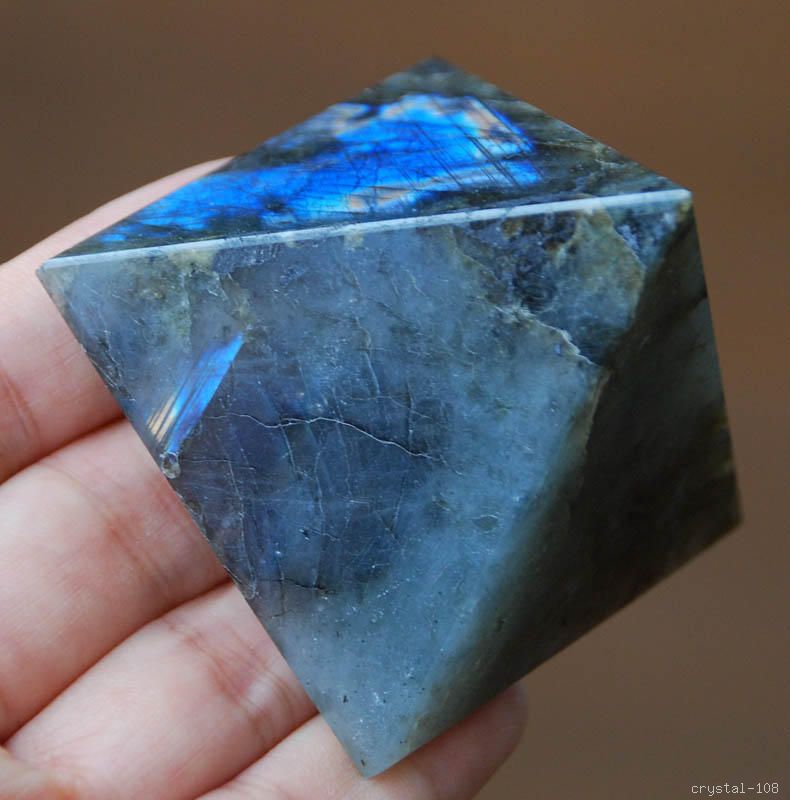 natural labradorite pyramid gold blue flash