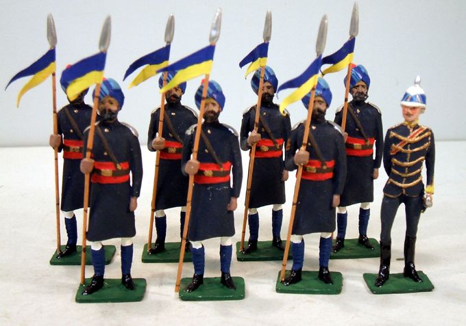 8_Indian_Army_3rd_Skinners_Horse_lancers_fine_lead_54mm_be.JPG