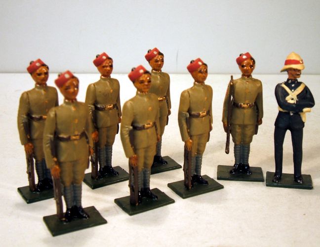 8_Indian_Army_British_Noth_Borneo_Police_fine_lead_54mm_be.JPG
