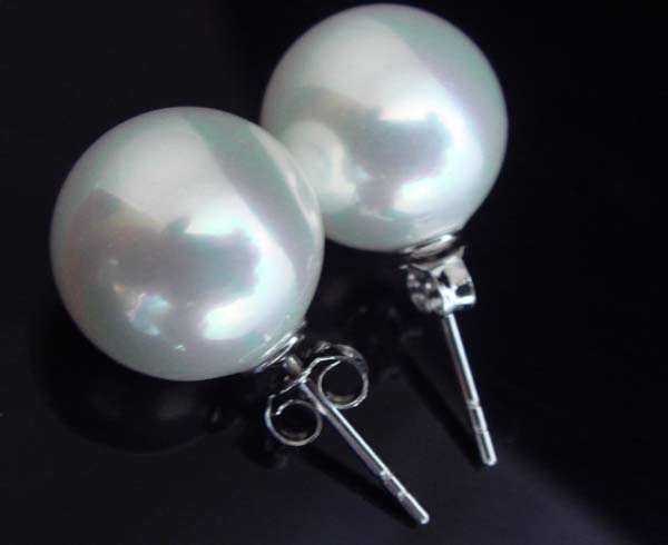 925 SILVER CLASP & WHITE MOTHER OF PEARL EARRINGS SE015