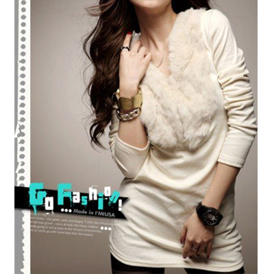 свитер с меховым воротником, вязанные кофты с меховым воротником. Розоватая удлиненная кофточка с меховым воротничком