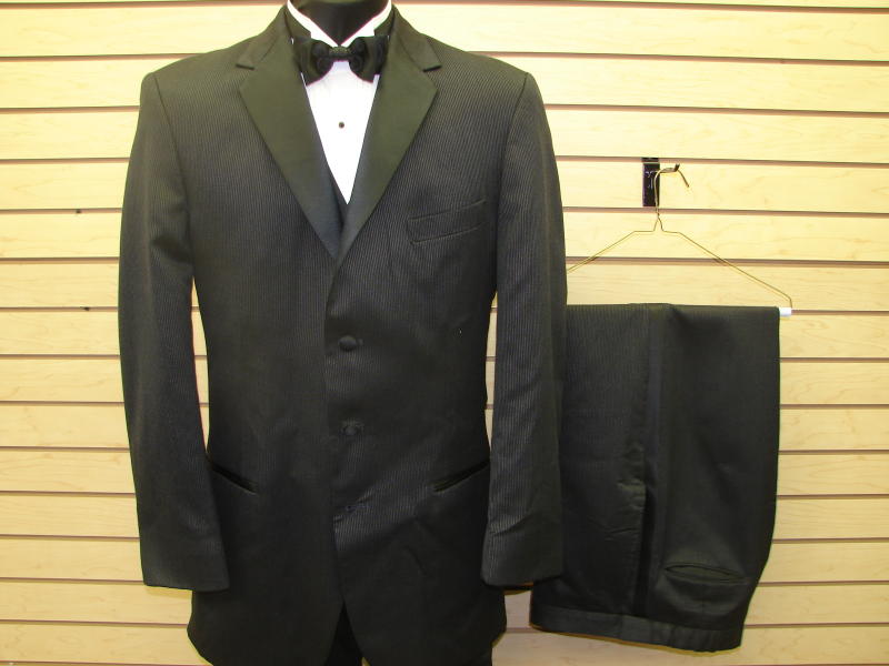 MENS 44 R BLACK 3 B NOTCH  TUXEDO JACKET PANTS