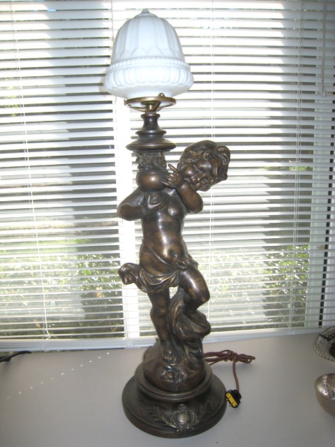 MAGNIFICENT TALL VINTAGE PEDESTAL BRONZE LAMP NR