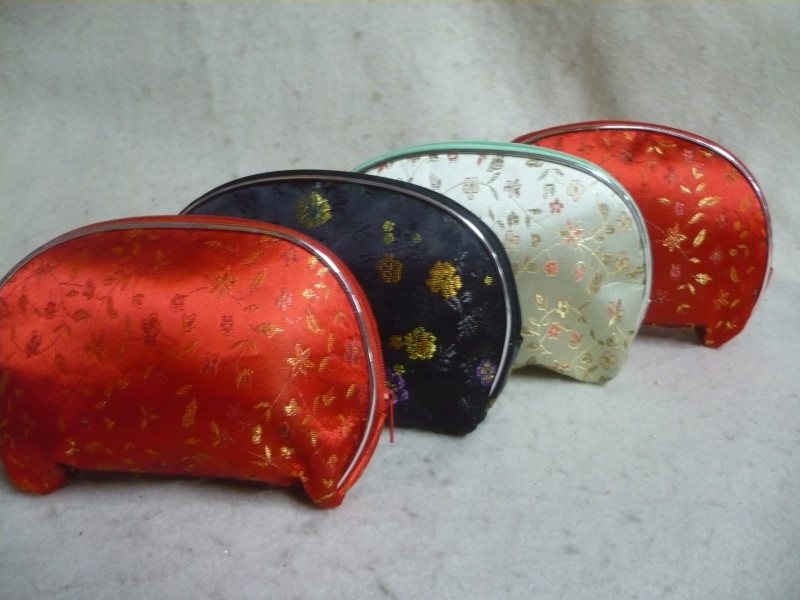 Wholesale Lot of 4 Asian Style Cosmetic bags, purses O