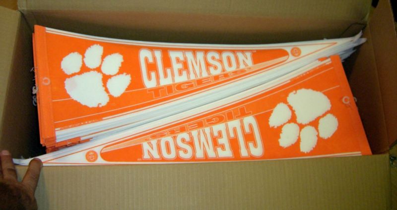 UNIVERSITY CLEMSON TIGERS PENNANT LOT (189) *NIB* MINT