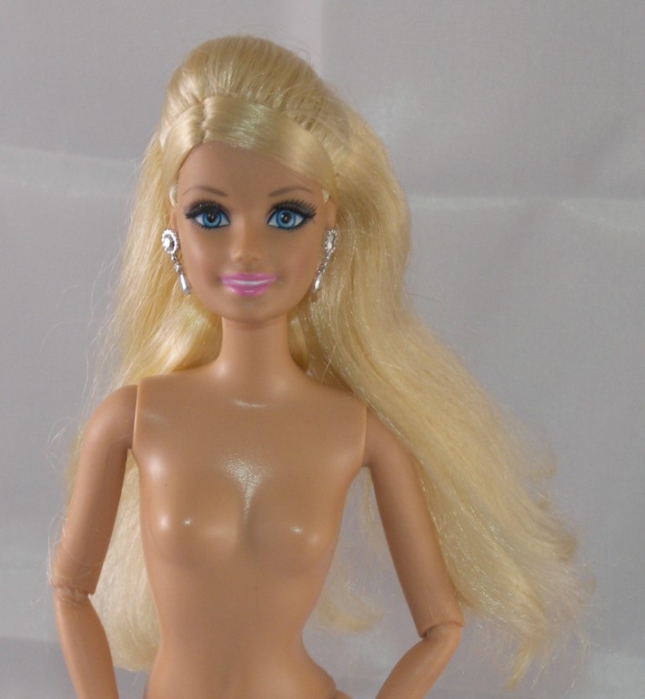 barbie pestañas reales