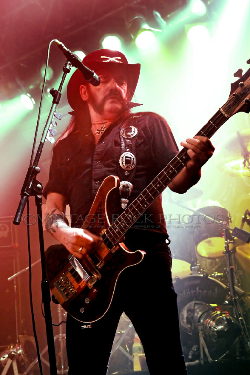 有关以下物品的详细资料: lemmy kilmister, motorhead