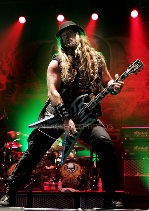 有关以下物品的详细资料: zakk wylde - black label soc 8x12"