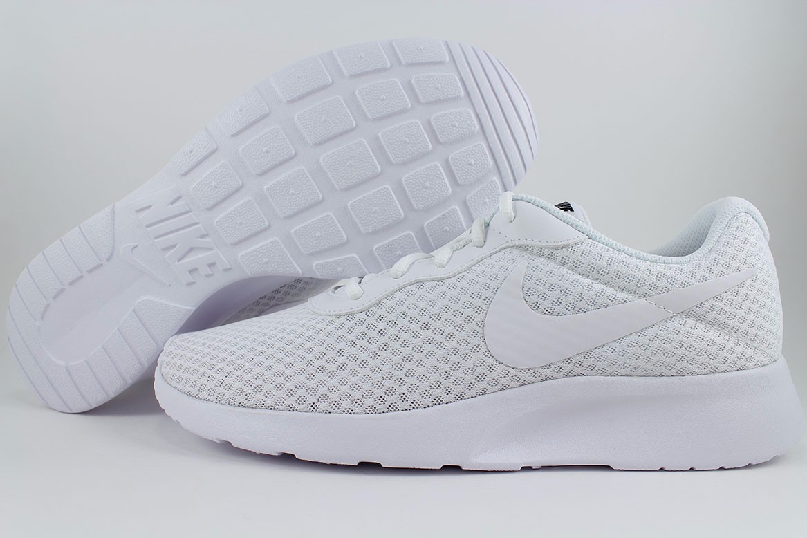 nike tanjun white nike tanjun white