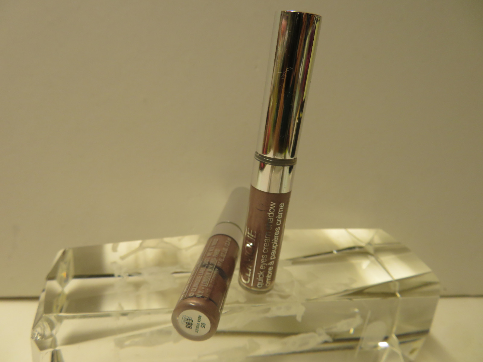 clinique quick eyes cream shadow