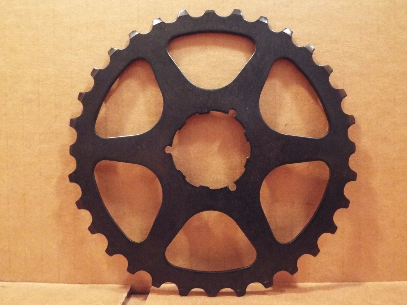 Cassette Sprocket...Black Finish UG New-Old-Stock Shimano 600EX 18T UniGlide