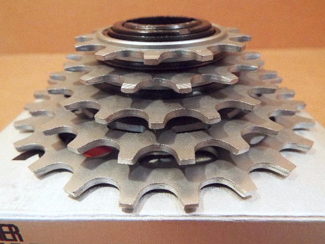 New-Old-Stock Suntour New Winner 5-Speed Freewheel (13x24) w