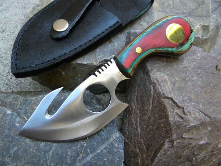 new skinning knife w/ gut hook & sheath red 5636