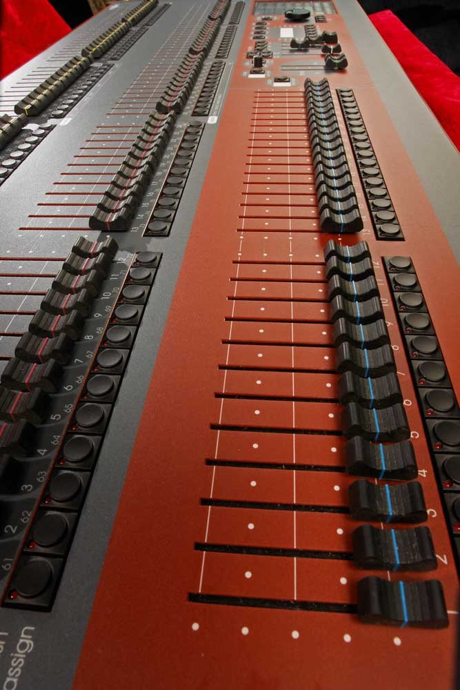 LSC MAXIM XXL Concert Stage Lighting Console Desk Deluxe 120 Faders