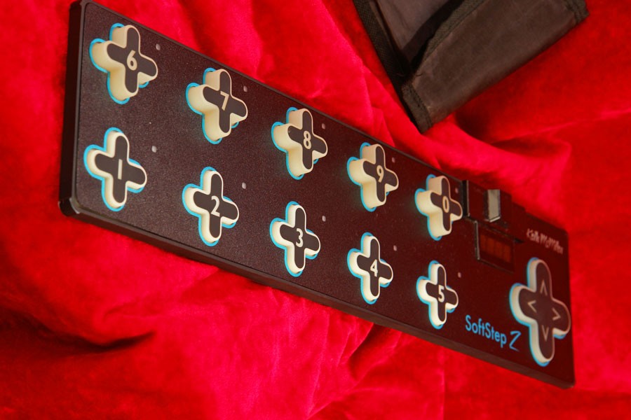 【新品】Keith McMillen SoftStep 2 Amazon.com: SoftStep 2 USB MIDI Foot Controller : Musical