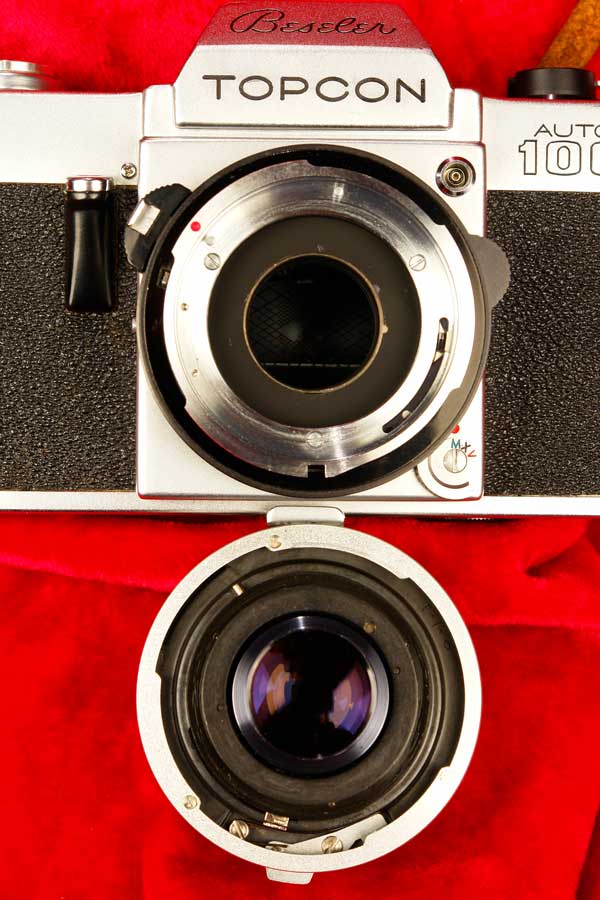 Beseler Topcon フィルム一眼レフカメラ 柊サナカ：第18話 ベセラー・トプコン・スーパーD：Photo
