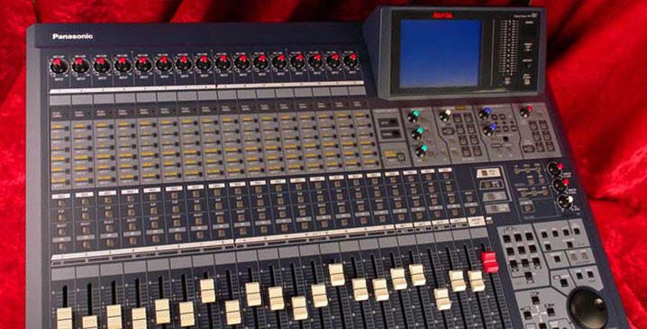 PANASONIC RAMSA WR-DA7 DIGITAL MIXING CONSOLE + 2 ADAT CARDS