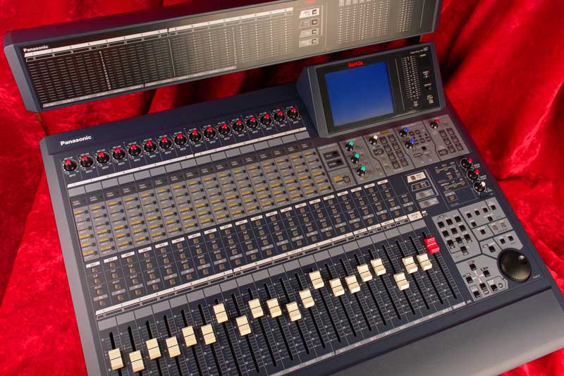PANASONIC RAMSA WR-DA7 DIGITAL MIXING CONSOLE + 2 ADAT CARDS